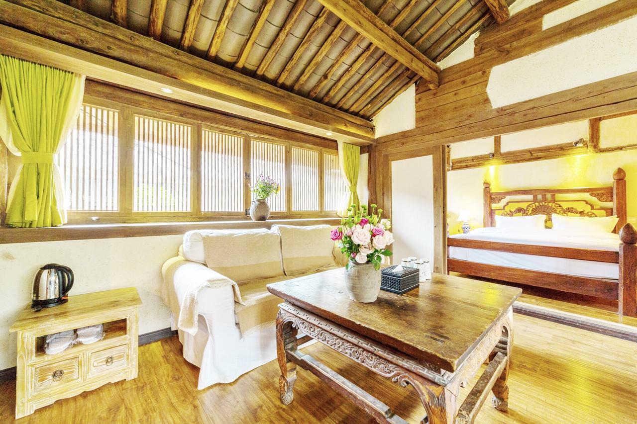 Lijiang Shuhe Yuefeng Resort Hotel Bagian luar foto