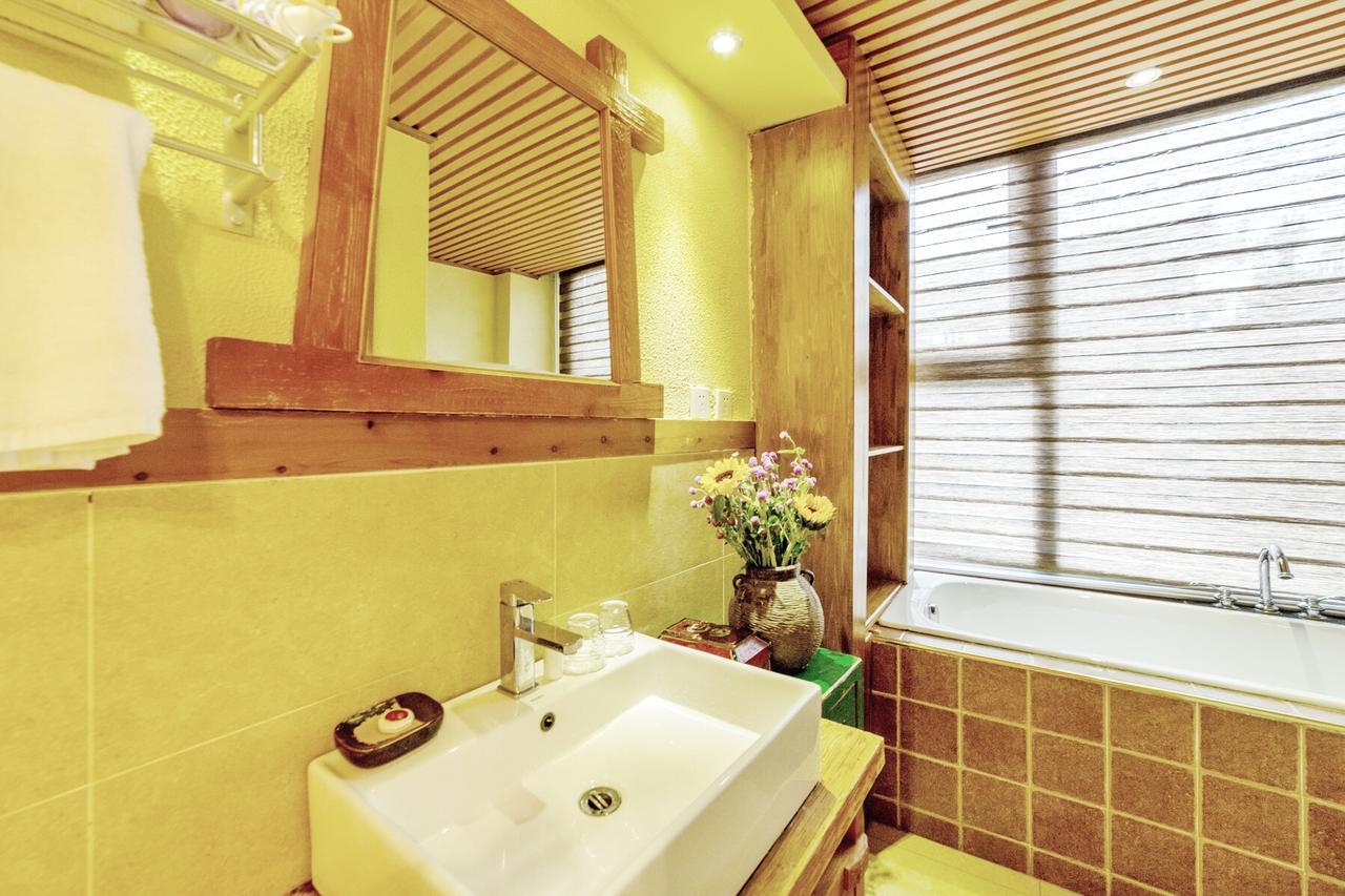 Lijiang Shuhe Yuefeng Resort Hotel Bagian luar foto