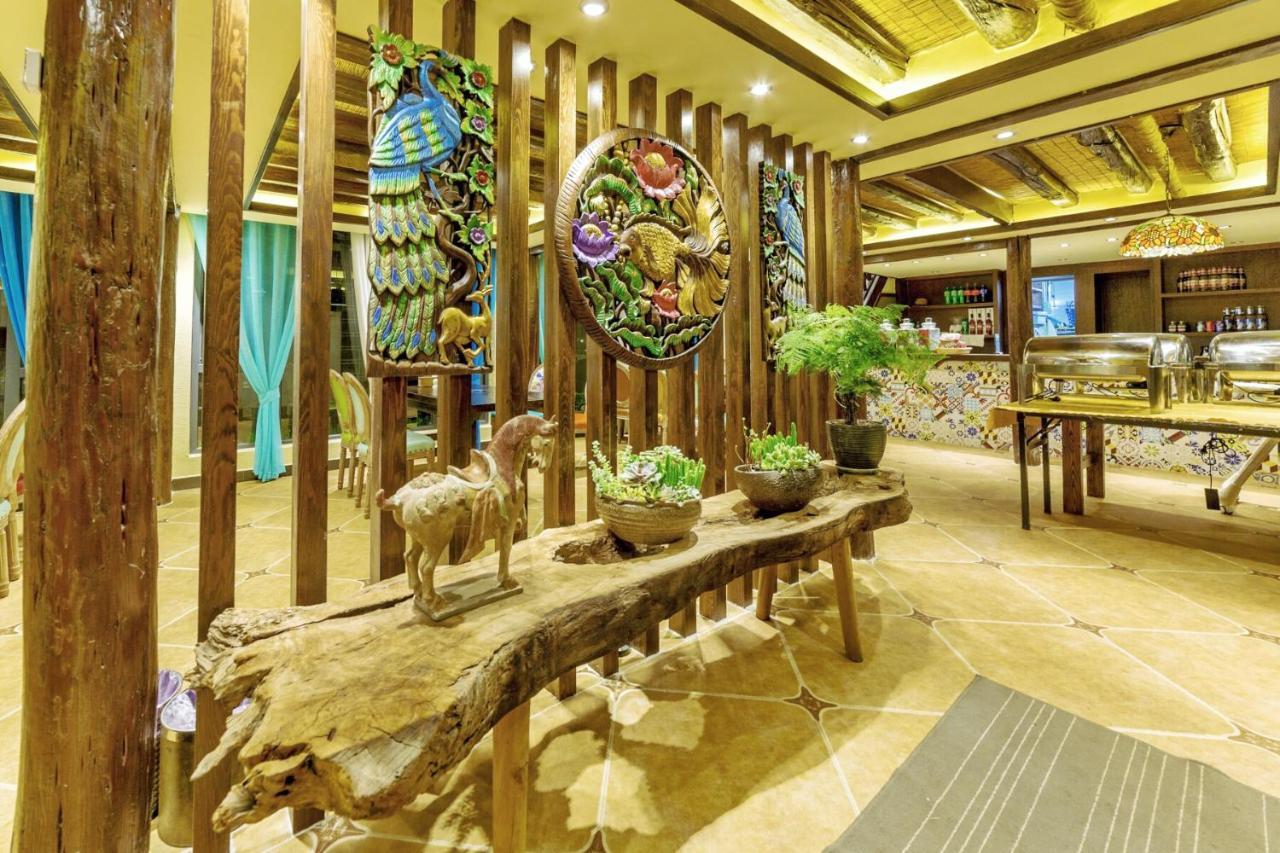 Lijiang Shuhe Yuefeng Resort Hotel Bagian luar foto